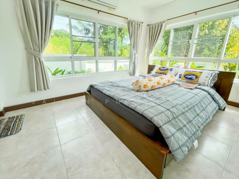 Hua Hin Sea View Paradise, Prachuap Khiri Khan, 12 Takiap Road, Nong Kae, Hua Hin, Prachuap Khiri Khan, 5 Bedrooms, 350 sqm, Villa For Rent, by Saifon Phuphanna, 500220223 - DDproperty.com