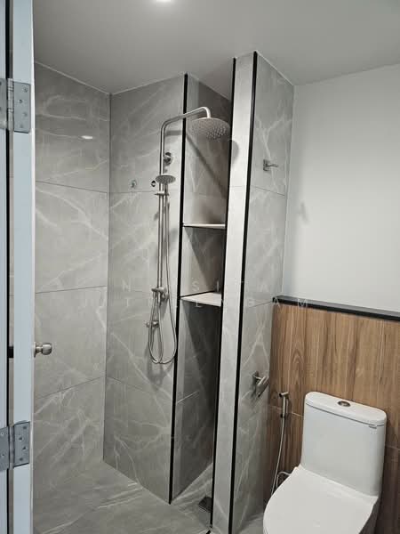 อาคารพาณิชย์ 3 คูหา ใกล้ The Street, Bangkok, Huai Khwang, Huai Khwang, Bangkok, , 552 sqm, Shophouse For Sale, by Nissita Jitreengam, 500220232 - DDproperty.com