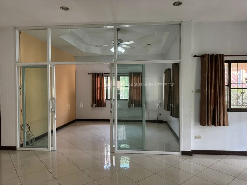 ให้เช่าบ้านเดี่ยว ม.เมืองประชา หนองยายบู่ ศรีราชา, Chon Buri (Pattaya), Surasak, Si Racha, Chon Buri (Pattaya), 3 Bedrooms, 150 sqm, Single Detached House For Rent, by Dusit Saengfa, 500220251 - DDproperty.com
