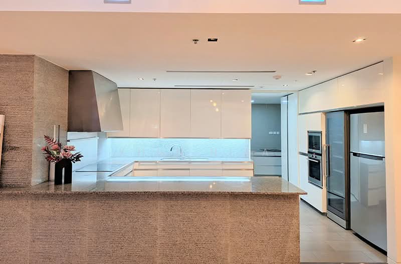 The Met Sathorn, Bangkok, 123 South Sathorn Road, Thung Maha Mek, Sathon, Bangkok, 3 Bedrooms, 198 sqm, Condo For Rent, by Khun Nita, 500220274 - DDproperty.com