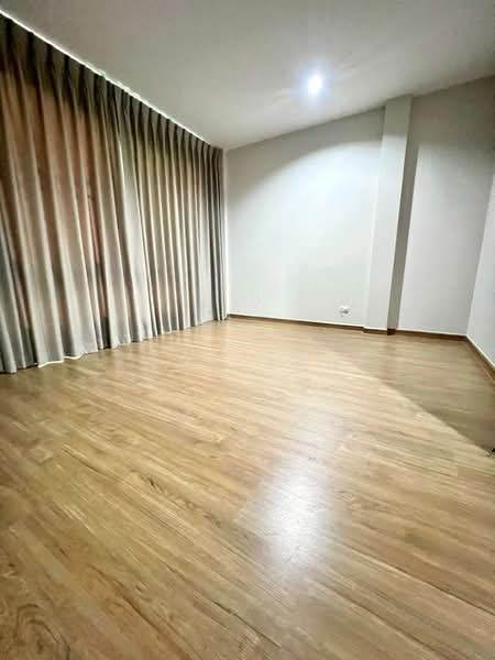 Siri House Ratchada 18 : สิริ เฮ้าส์ รัชดา 18, กรุงเทพ, Soi Lat Phrao 80, Intersection 11, วังทองหลาง, วังทองหลาง, กรุงเทพ, 180 ตร.ม., ทาวน์เฮ้าส์ ให้เช่า, โดย Khun Jane, 500220281 - DDproperty.com