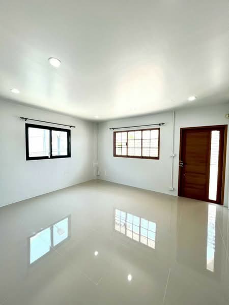 ขาย - รีโนเวทใหม่ พร้อมอยู่, สุพรรณบุรี