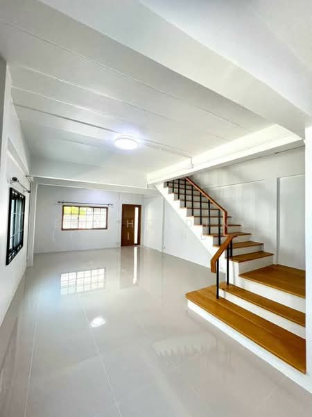 For Sale - รีโนเวทใหม่ พร้อมอยู่, Suphan Buri