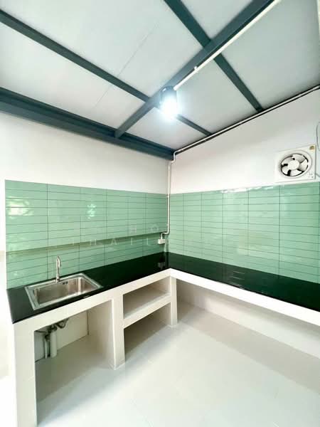 For Sale - รีโนเวทใหม่ พร้อมอยู่, Suphan Buri