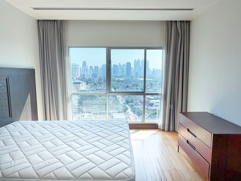 Royal Residence Park, Bangkok, 99 Royal Resident Park Lumphini, Lumphini, Pathum Wan, Bangkok, 4 Bedrooms, 275 sqm, Condo For Rent, by Amarin Sitthidhoon, 500220312 - DDproperty.com