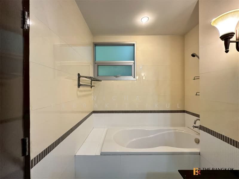 Baan Klang Krung Siam-Pathumwan, Bangkok, Petchburi Road, Thanon Phetchaburi, Ratchathewi, Bangkok, 2 Bedrooms, 84 sqm, Condo For Rent, by Nicha Peerakittikul, 500220334 - DDproperty.com