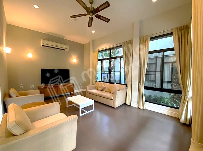 House, Bangkok, Khlong Tan Nua, Watthana, Bangkok, 3 Bedrooms, 350 sqm, Single Detached House For Rent, by Amornrat On-Thong, 500220338 - DDproperty.com