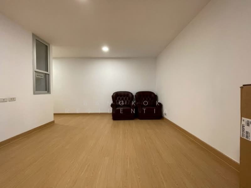 Sukhumvit Park, Bangkok, 27 Soi Sukhumvit 10, Khlong Toei, Khlong Toei, Bangkok, 3 Bedrooms, 105 sqm, Condo For Rent, by Bangkok Residential, 500220340 - DDproperty.com