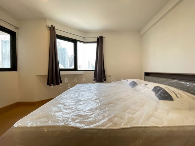 Sukhumvit Park, Bangkok, 27 Soi Sukhumvit 10, Khlong Toei, Khlong Toei, Bangkok, 3 Bedrooms, 105 sqm, Condo For Rent, by Bangkok Residential, 500220340 - DDproperty.com