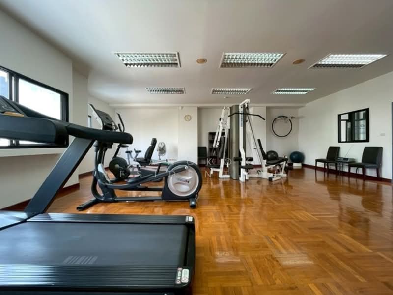 Sukhumvit Park, Bangkok, 27 Soi Sukhumvit 10, Khlong Toei, Khlong Toei, Bangkok, 3 Bedrooms, 105 sqm, Condo For Rent, by Bangkok Residential, 500220340 - DDproperty.com