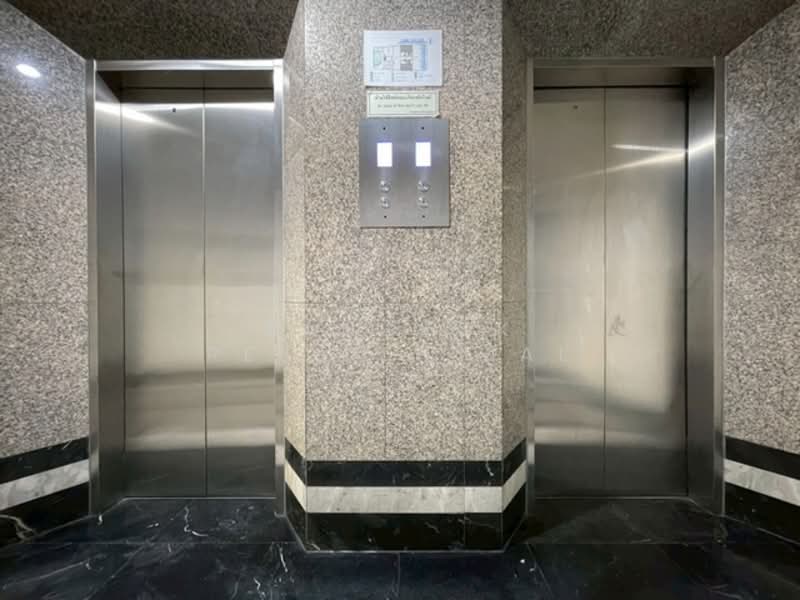 Sukhumvit Park, Bangkok, 27 Soi Sukhumvit 10, Khlong Toei, Khlong Toei, Bangkok, 3 Bedrooms, 105 sqm, Condo For Rent, by Bangkok Residential, 500220340 - DDproperty.com