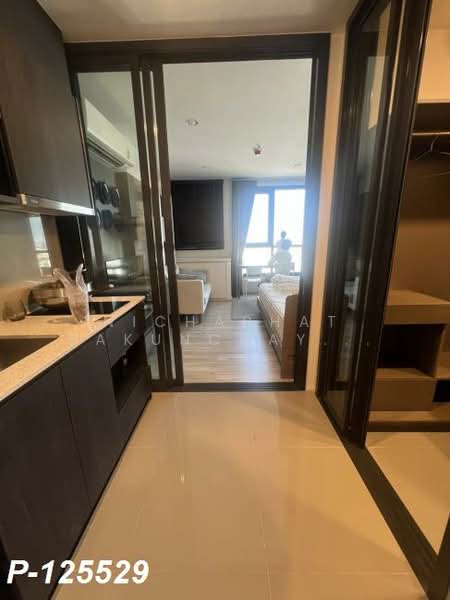 XT Huaikhwang, Bangkok, 244 Ratchadaphisek Road, Huai Khwang, Huai Khwang, Bangkok, 1 Bedroom, 30 sqm, Condo For Rent, by Nichaphat Sakunchayapha, 500220342 - DDproperty.com