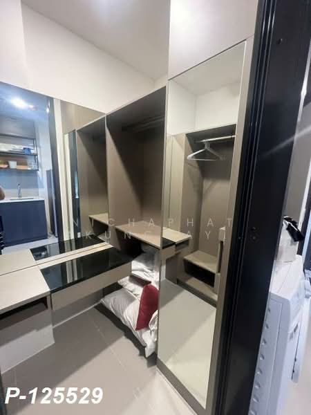 XT Huaikhwang, Bangkok, 244 Ratchadaphisek Road, Huai Khwang, Huai Khwang, Bangkok, 1 Bedroom, 30 sqm, Condo For Rent, by Nichaphat Sakunchayapha, 500220342 - DDproperty.com