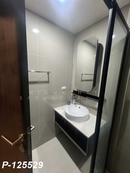 XT Huaikhwang, Bangkok, 244 Ratchadaphisek Road, Huai Khwang, Huai Khwang, Bangkok, 1 Bedroom, 30 sqm, Condo For Rent, by Nichaphat Sakunchayapha, 500220342 - DDproperty.com