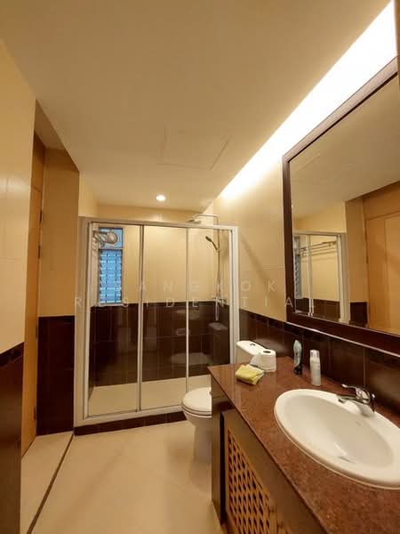 Esmeralda Apartments, Bangkok, Soi Ngamduphli, Rama 4 Road, Thung Maha Mek, Sathon, Bangkok, 2 Bedrooms, 250 sqm, Apartment For Rent, by Bangkok Residential, 500220349 - DDproperty.com