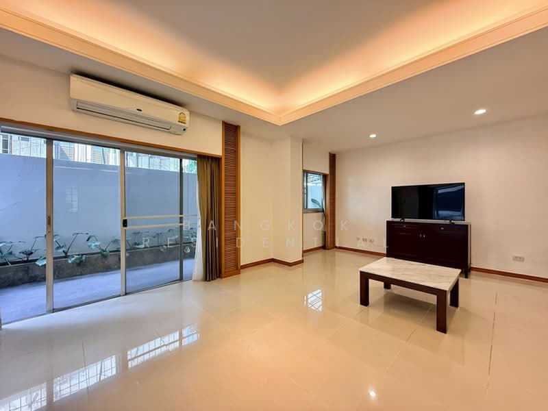 Esmeralda Apartments, Bangkok, Soi Ngamduphli, Rama 4 Road, Thung Maha Mek, Sathon, Bangkok, 2 Bedrooms, 250 sqm, Apartment For Rent, by Bangkok Residential, 500220349 - DDproperty.com