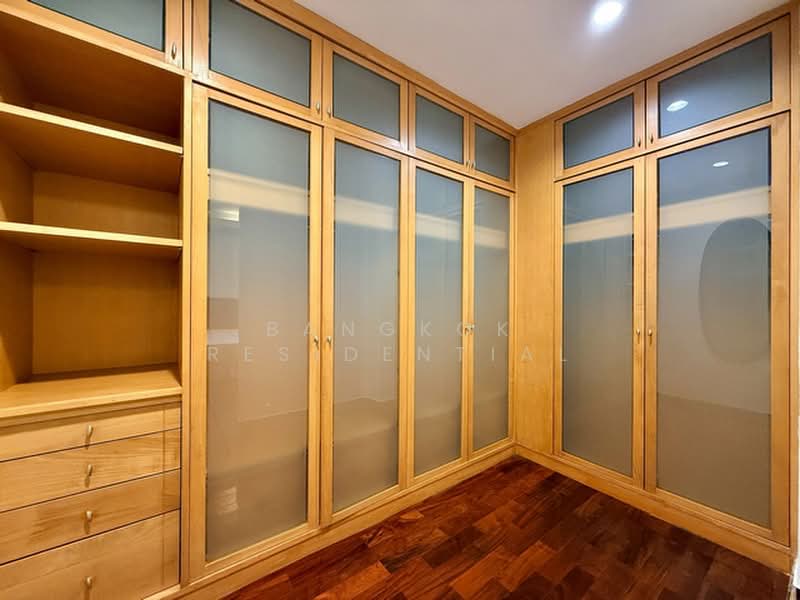 Esmeralda Apartments, Bangkok, Soi Ngamduphli, Rama 4 Road, Thung Maha Mek, Sathon, Bangkok, 2 Bedrooms, 250 sqm, Apartment For Rent, by Bangkok Residential, 500220349 - DDproperty.com