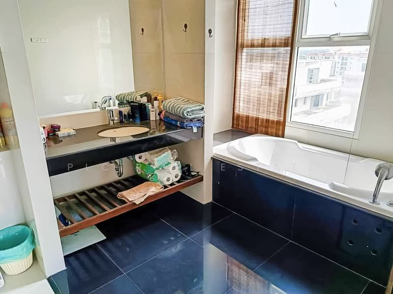 La Royale Beach, Chon Buri (Pattaya), 335 253-254, Na Chom Thian, Sattahip, Chon Buri (Pattaya), 2 Bedrooms, 106 sqm, Condo For Sale, by PLC real estate, 500220354 - DDproperty.com