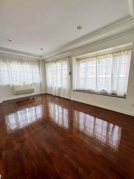 For Rent: Corner Townhome Near BTS On Nut (SPSSR153), Bangkok, สุขุมวิท50, Phra Kanong, Khlong Toei, Bangkok, 3 Bedrooms, 250 sqm, Townhouse For Rent, by Khun Poon, 500220370 - DDproperty.com