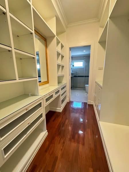 For Rent: Corner Townhome Near BTS On Nut (SPSSR153), Bangkok, สุขุมวิท50, Phra Kanong, Khlong Toei, Bangkok, 3 Bedrooms, 250 sqm, Townhouse For Rent, by Khun Poon, 500220370 - DDproperty.com