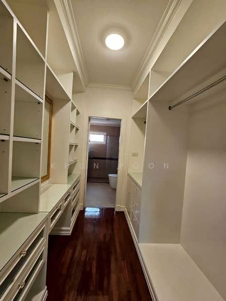 For Rent: Spacious 4-Bedroom Townhome Near BTS On Nut (SPSSR153), Bangkok, สุขุมวิท50, Phra Kanong, Khlong Toei, Bangkok, 3 Bedrooms, 250 sqm, Townhouse For Rent, by Khun Poon, 500220370 - DDproperty.com