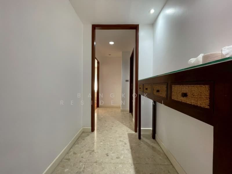 JJ Mansion, Bangkok, 24 Soi Sukhumvit 11, Khlongtoei Nua, Watthana, Bangkok, 3 Bedrooms, 200 sqm, Apartment For Rent, by Bangkok Residential, 500220372 - DDproperty.com