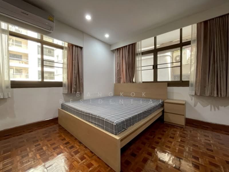 Rishi Court, Bangkok, 47 Soi Sukhumvit 15, Khlongtoei Nua, Watthana, Bangkok, 3 Bedrooms, 201 sqm, Apartment For Rent, by Bangkok Residential, 500220378 - DDproperty.com