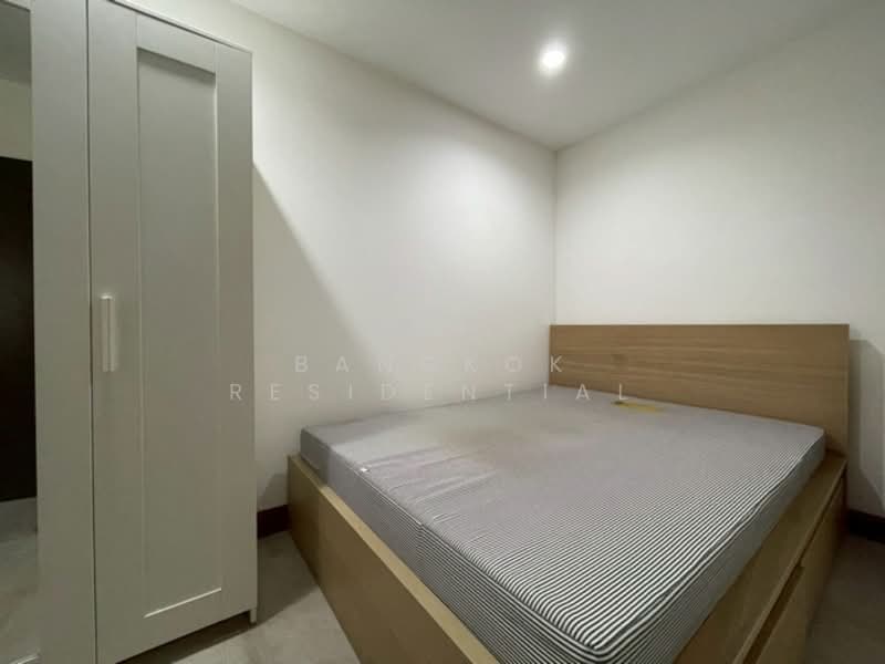 Rishi Court, Bangkok, 47 Soi Sukhumvit 15, Khlongtoei Nua, Watthana, Bangkok, 3 Bedrooms, 201 sqm, Apartment For Rent, by Bangkok Residential, 500220378 - DDproperty.com