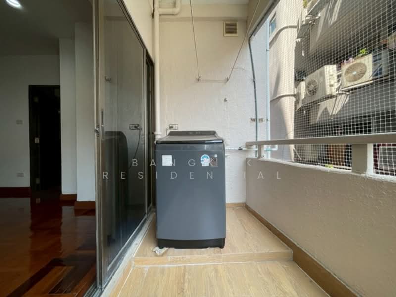 Rishi Court, Bangkok, 47 Soi Sukhumvit 15, Khlongtoei Nua, Watthana, Bangkok, 3 Bedrooms, 201 sqm, Apartment For Rent, by Bangkok Residential, 500220378 - DDproperty.com