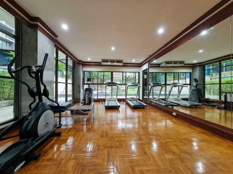 Rishi Court, Bangkok, 47 Soi Sukhumvit 15, Khlongtoei Nua, Watthana, Bangkok, 3 Bedrooms, 201 sqm, Apartment For Rent, by Bangkok Residential, 500220378 - DDproperty.com