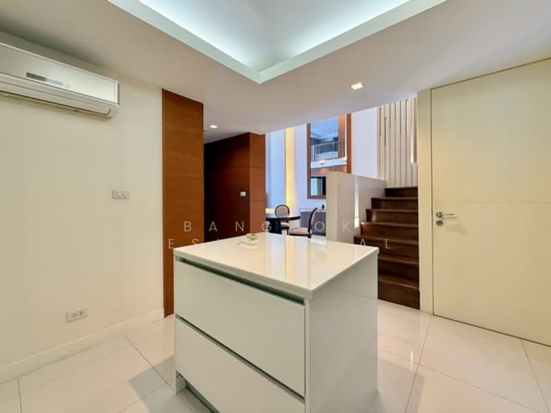 The Rajdamri, Bangkok, Ratchadamri Road, Lumphini, Pathum Wan, Bangkok, 2 Bedrooms, 119 sqm, Condo For Rent, by Bangkok Residential, 500220386 - DDproperty.com