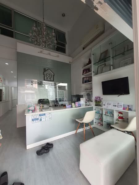 Townplus Prachauthit, Bangkok, Prachauthit Road, Thung Khru, Thung Khru, Bangkok, 3 Bedrooms, 245 sqm, Townhouse For Sale, by Jirawan Thawatkiattisak (Eve), 500220388 - DDproperty.com