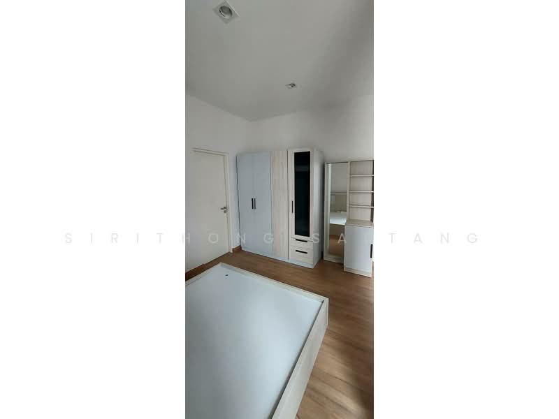 Baan Klang Muang Classe Ekkamai-Ramintra, Bangkok, Sukhonthasawat Road, Lat Phrao, Lat Phrao, Bangkok, 4 Bedrooms, 241 sqm, Single Detached House For Sale, by Sirithong Saetang, 500220395 - DDproperty.com