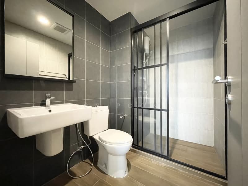 The Base Garden Rama 9, Bangkok, 18 Rama 9 Road, Hua Mak, Bang Kapi, Bangkok, 1 Bedroom, 33 sqm, Condo For Sale, by CS Poon, 500220406 - DDproperty.com