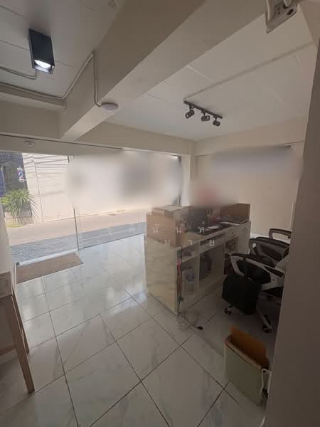 Space for Rent in Thonglor Main Road Ideal for Bar, Airbnb, Co-Working Space, Bangkok, Khlong Tan Nua, Watthana, Bangkok, , 560 sqm, Retail Space For Rent, by Chutinun Mungmai, 500220432 - DDproperty.com