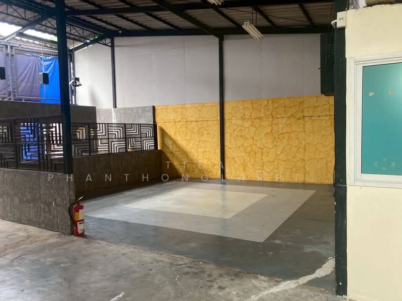 Office with warehouse for rent Soi Ladprao 60 near Chokchai Si BTS Skytrain., Bangkok, Lat Phrao, Lat Phrao, Bangkok, , 1,200 sqm, Warehouse/Factory For Rent, by Tida phanthonglarptawee, 500220445 - DDproperty.com