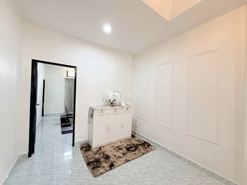 East Pattaya Townhome for Sale 2 Bedroom Corner Unit, Chon Buri (Pattaya), Bang Lamung, Bang Lamung (Pattaya), Chon Buri (Pattaya), 2 Bedrooms, 128 sqm, Townhouse For Sale, by PLC real estate, 500220468 - DDproperty.com