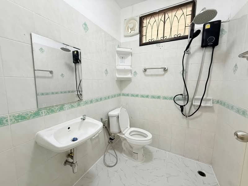 East Pattaya Townhome for Sale 2 Bedroom Corner Unit, Chon Buri (Pattaya), Bang Lamung, Bang Lamung (Pattaya), Chon Buri (Pattaya), 2 Bedrooms, 128 sqm, Townhouse For Sale, by PLC real estate, 500220468 - DDproperty.com