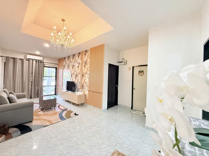 East Pattaya Townhome for Sale 2 Bedroom Corner Unit, Chon Buri (Pattaya), Bang Lamung, Bang Lamung (Pattaya), Chon Buri (Pattaya), 2 Bedrooms, 128 sqm, Townhouse For Sale, by PLC real estate, 500220468 - DDproperty.com