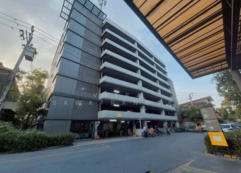 A Space Play, Bangkok, 295 Sutthisarn Winitchai Road, Samsen Nok, Huai Khwang, Bangkok, 1 Bedroom, 42 sqm, Condo For Sale, by Veera Sawatrangsri, 500220493 - DDproperty.com