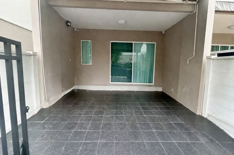 Baan Klang Muang Sukhumvit 77, Bangkok, Soi On Nut 17, Suan Luang, Suan Luang, Bangkok, 3 Bedrooms, 178 sqm, Townhouse For Sale, by สง่าชัย ไทรทองคำ, 500220495 - DDproperty.com