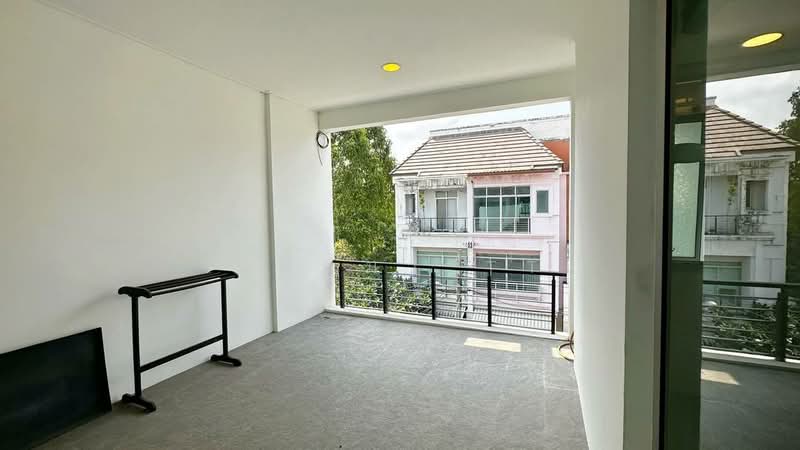 Baan Klang Muang Ladprao 71, Bangkok, Soi Nakniwat 34, Lat Phrao, Lat Phrao, Bangkok, 3 Bedrooms, 167 sqm, Townhouse For Sale, by จิตติมา TT, 500220506 - DDproperty.com
