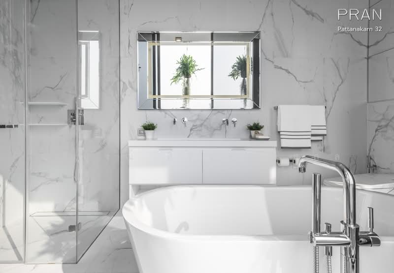 Pran Pattanakarn 32, Bangkok, Soi Phatthanakan 32, Suan Luang, Suan Luang, Bangkok, 3 Bedrooms, 553 sqm, Townhouse For Sale, by บริบูรณ์ สิริวรรณสกุล, 500220510 - Modern bathroom - DDproperty.com