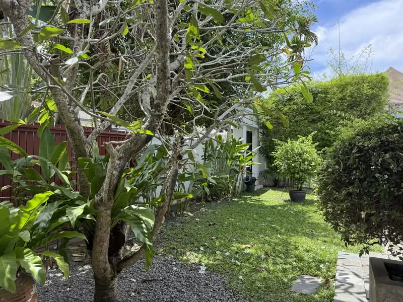 Urgent Sale: Luxury 2BR Pool Villa in Rawai Phuket Near Nai Harn Beach, Phuket, Rawai, Muang Phuket, Phuket, 2 Bedrooms, 220 sqm, Villa For Sale, by Fazwaz (Thailand) Co., Ltd., 500220519 - DDproperty.com