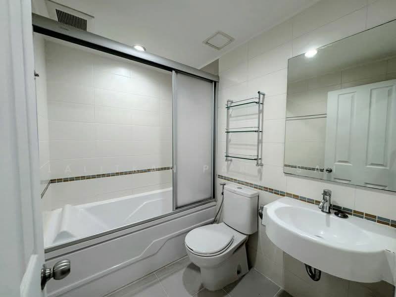 Lumpini Place Rama 9-Ratchada, Bangkok, Rama 9 Road, Huai Khwang, Huai Khwang, Bangkok, 2 Bedrooms, 71 sqm, Condo For Rent, by Lalitkan Panyasai, 500220529 - DDproperty.com