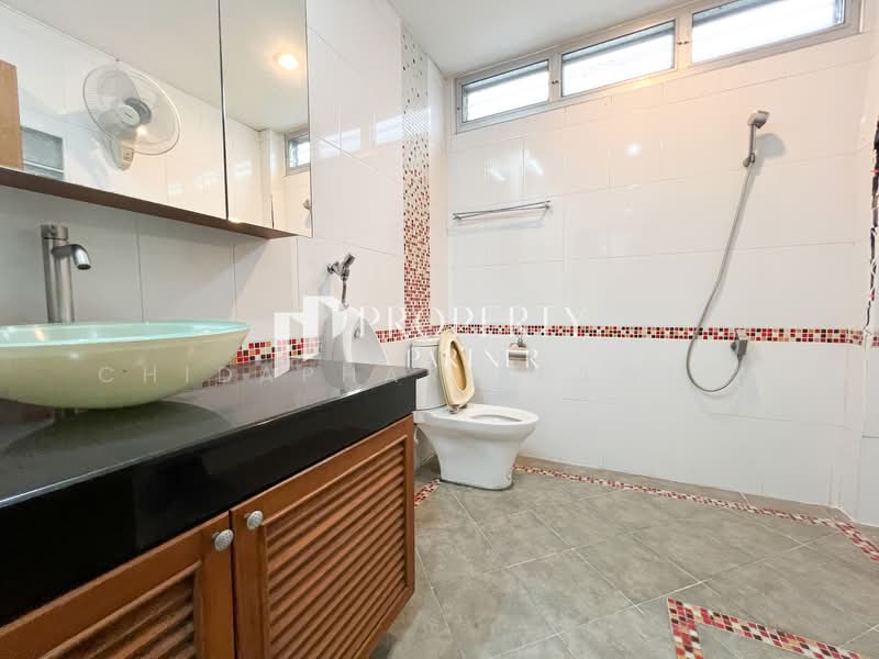 Rueang Siri Village, Bangkok, Soi Rueang Siri, Bang Chak, Phra Khanong, Bangkok, 5 Bedrooms, 888 sqm, Single Detached House For Sale, by Chidaphar Beawlek, 500220531 - DDproperty.com