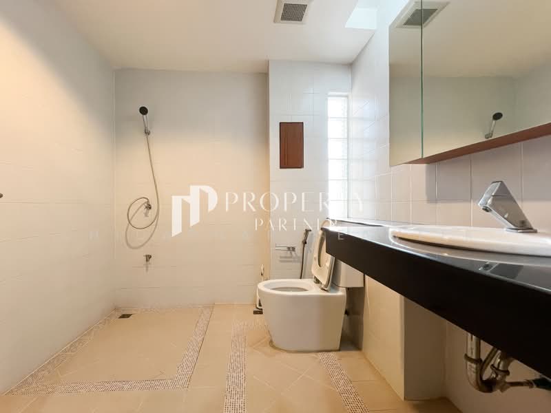 Rueang Siri Village, Bangkok, Soi Rueang Siri, Bang Chak, Phra Khanong, Bangkok, 5 Bedrooms, 888 sqm, Single Detached House For Sale, by Chidaphar Beawlek, 500220531 - DDproperty.com