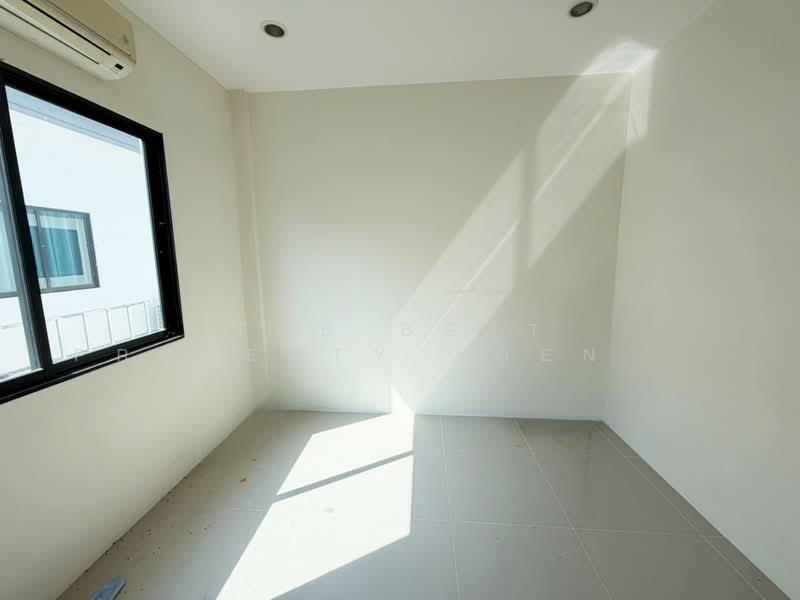 Siratcha Easton Town, Chon Buri (Pattaya), Phan Thong, Phan Thong, Chon Buri (Pattaya), 3 Bedrooms, 100 sqm, Townhouse For Sale, by The Best Property Agent เก๋, 500220532 - DDproperty.com