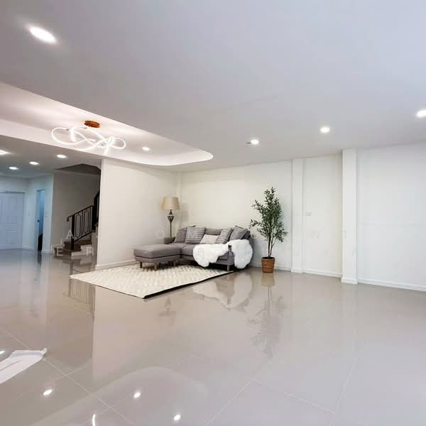 บ้านกลางเมือง พระราม 9 ซ.43, Bangkok, Suan Luang, Suan Luang, Bangkok, 4 Bedrooms, 190 sqm, Townhouse For Sale, by AJHOMECENTER - คุณแบงค์, 500220556 - DDproperty.com