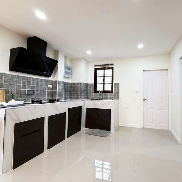 บ้านกลางเมือง พระราม 9 ซ.43, Bangkok, Suan Luang, Suan Luang, Bangkok, 4 Bedrooms, 190 sqm, Townhouse For Sale, by AJHOMECENTER - คุณแบงค์, 500220556 - DDproperty.com